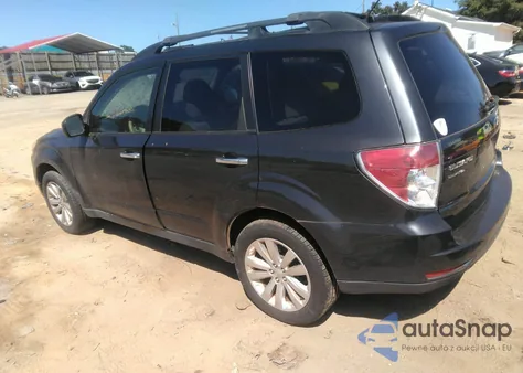 2013 Subaru Forester 2.5X Premium из США, поврежденный, VIN JF2SHADC9DH401440